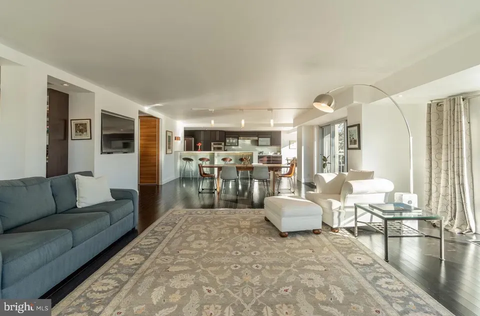 3 Bed 3 Bath Urban Residential Condo in Washington, DC - 4