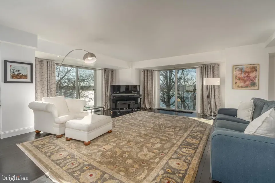 3 Bed 3 Bath Urban Residential Condo in Washington, DC - 5