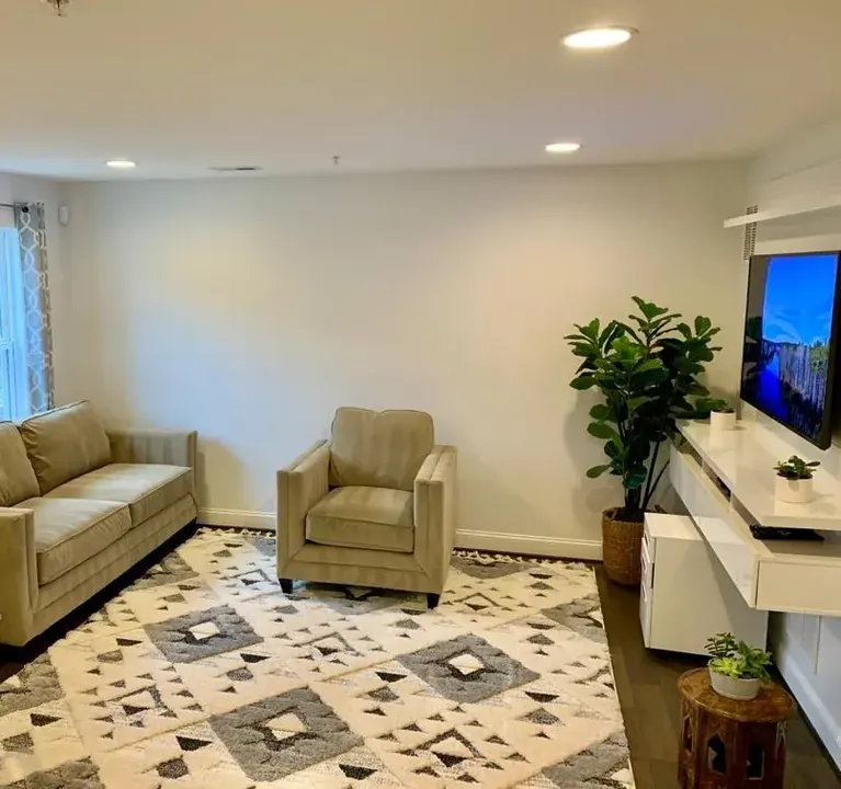 3 Bed 4 Bath Contemporary Multi-Level Townhome in Annapolis, MD - 3