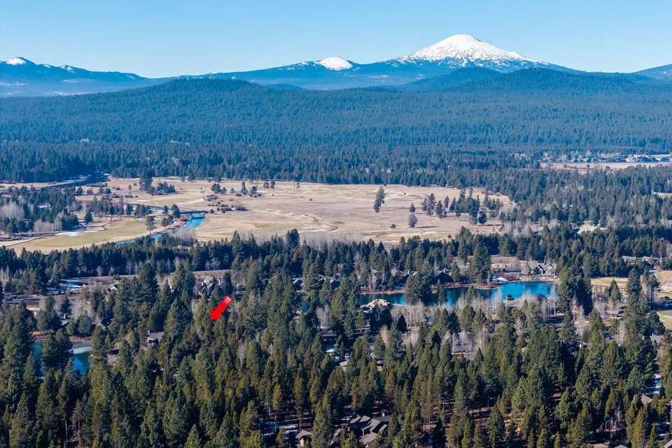 3 Bed 4 Bath Established Contemporary Home in Bend, OR - 3