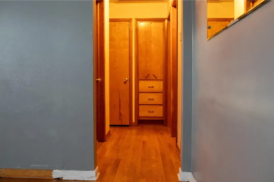 3 Bed 4 Bath Established Mid-Century Residence in Kenosha, WI - 4