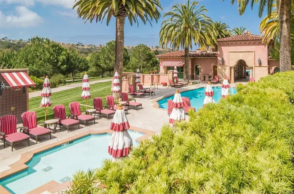 3 Bed 4 Bath Urban Residential Condo in San Diego, CA - 4