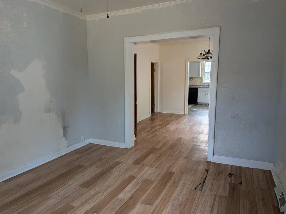 4 Bed 1 Bath Classic Historic Era Home in Kenosha, WI - 4