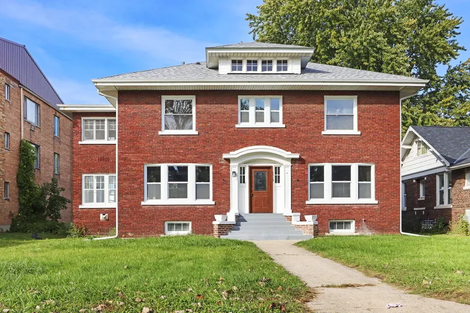 4 Bed 1 Bath Classic Historic Era Home in Kenosha, WI - 1