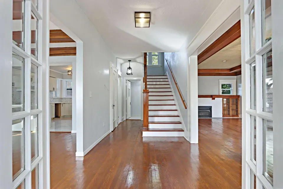 4 Bed 1 Bath Classic Historic Era Home in Kenosha, WI - 4
