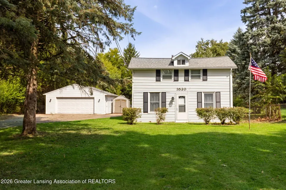 4 Bed 1 Bath Classic Historic Era Home in Lansing, MI - 1