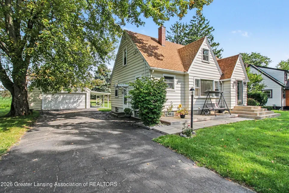 4 Bed 1 Bath Classic Historic Era Home in Lansing, MI - 4