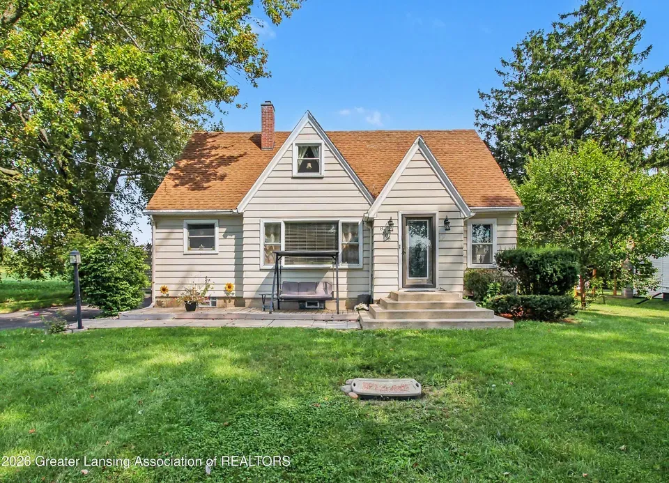 4 Bed 1 Bath Classic Historic Era Home in Lansing, MI - 5