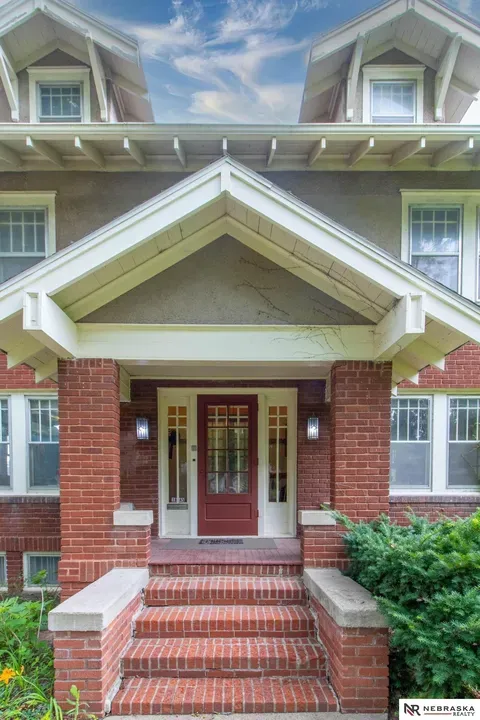 4 Bed 1 Bath Classic Historic Era Home in Lincoln, NE - 3