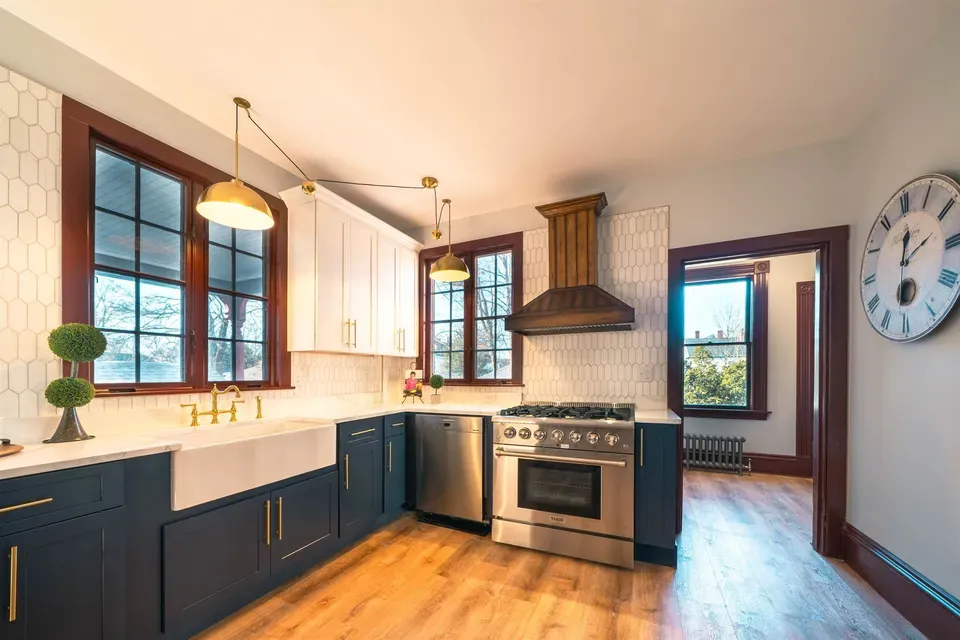 4 Bed 1 Bath Classic Historic Era Home in Nashua, NH - 4
