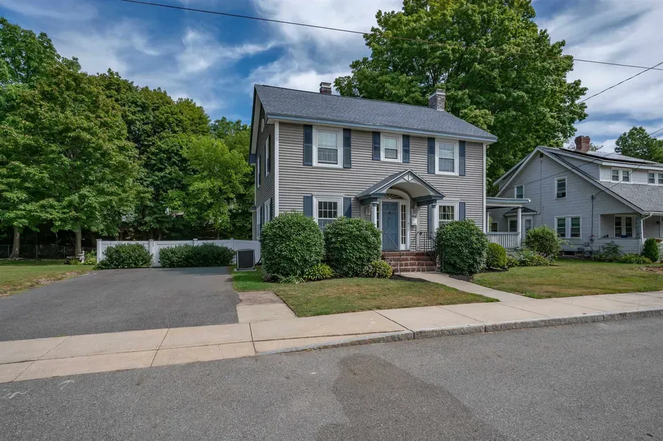 4 Bed 1 Bath Classic Historic Era Home in Nashua, NH - 1