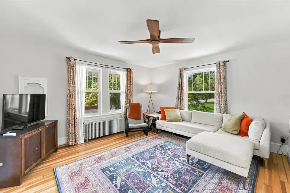 4 Bed 1 Bath Classic Historic Era Home in Nashua, NH - 4