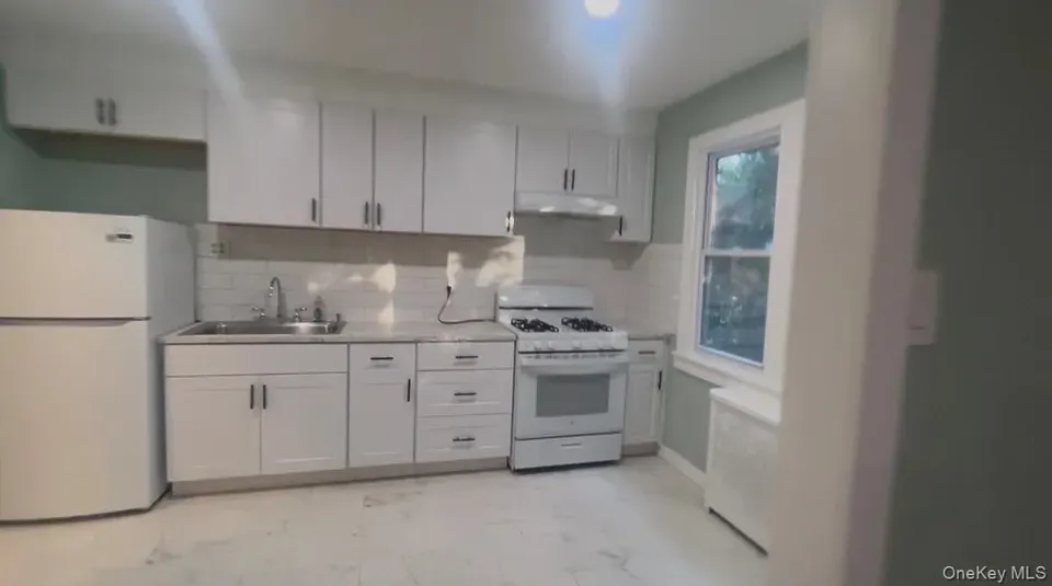 4 Bed 1 Bath Classic Historic Era Home in Queens, NY - 4