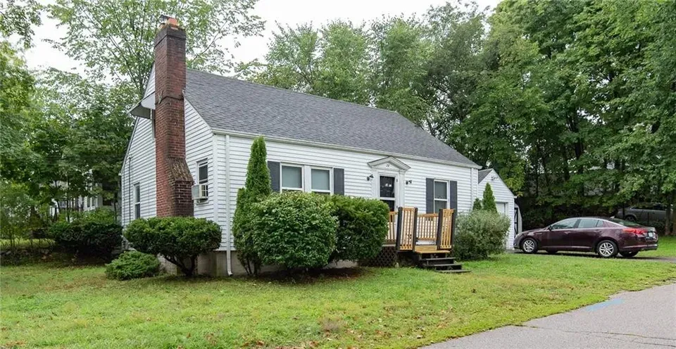 4 Bed 1 Bath Classic Historic Era Home in Warwick, RI - 3