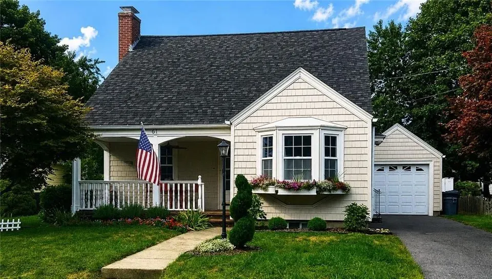 4 Bed 1 Bath Classic Historic Era Home in Warwick, RI