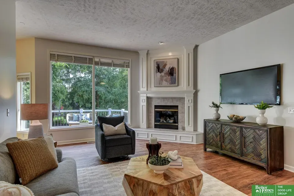 4 Bed 1 Bath Established Contemporary Home in Omaha, NE - 2
