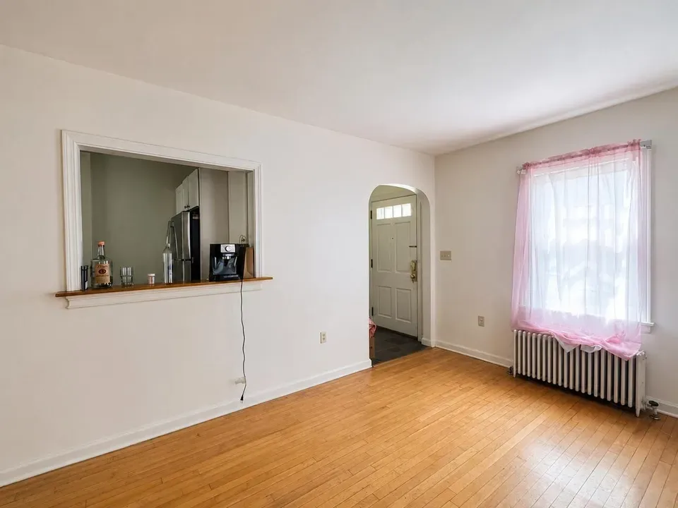 4 Bed 1 Bath Established Mid-Century Residence in Burlington, VT - 3
