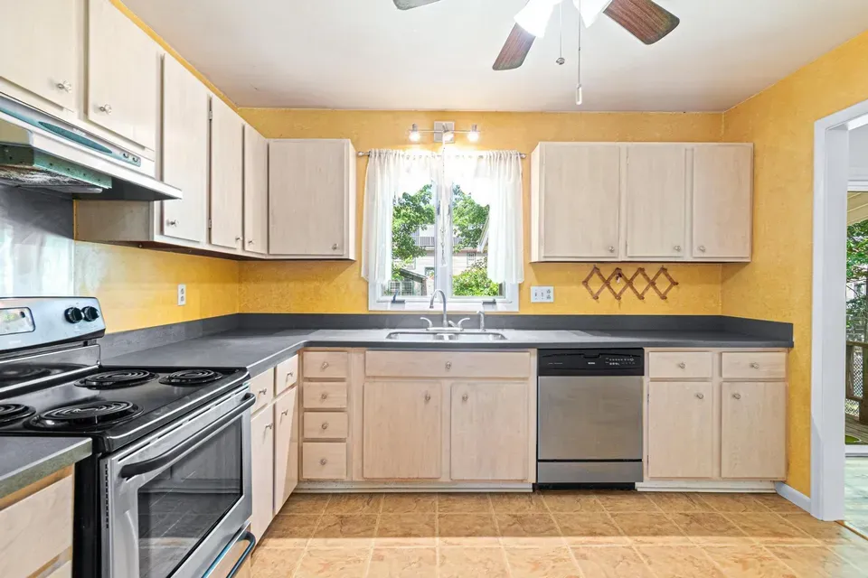 4 Bed 1 Bath Established Mid-Century Residence in Burlington, VT - 5