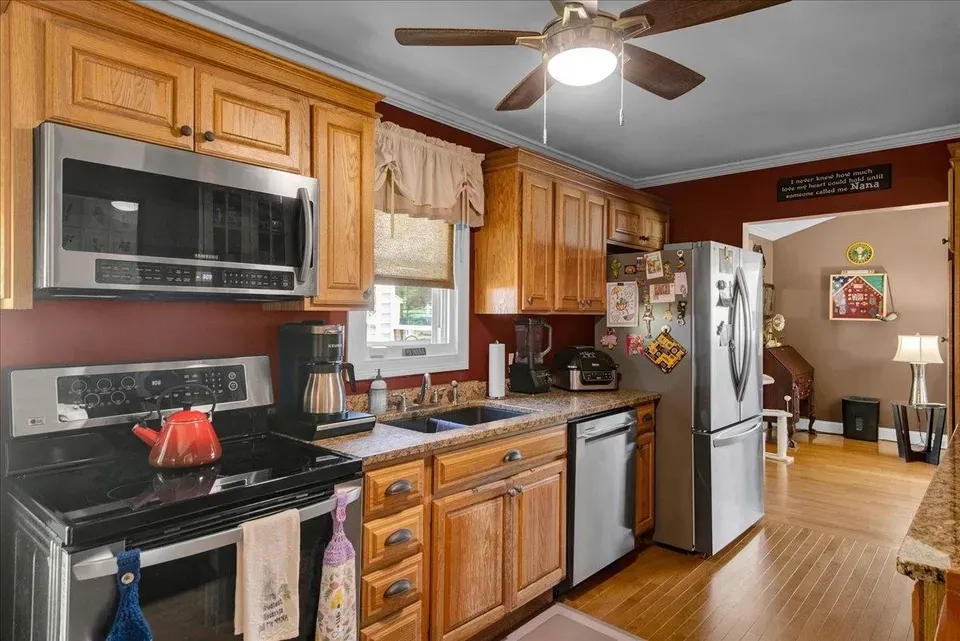 4 Bed 1 Bath Established Mid-Century Residence in Burlington, VT - 2