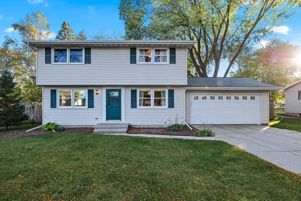 4 Bed 1 Bath Established Mid-Century Residence in Green Bay, WI - 1