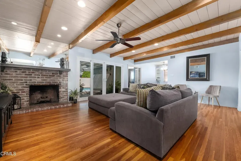 4 Bed 1 Bath Established Mid-Century Residence in Los Angeles, CA - 2