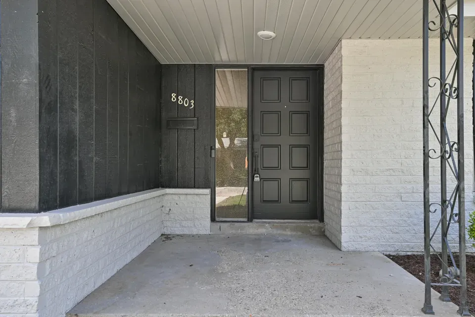 4 Bed 1 Bath Established Mid-Century Residence in Milwaukee, WI - 2