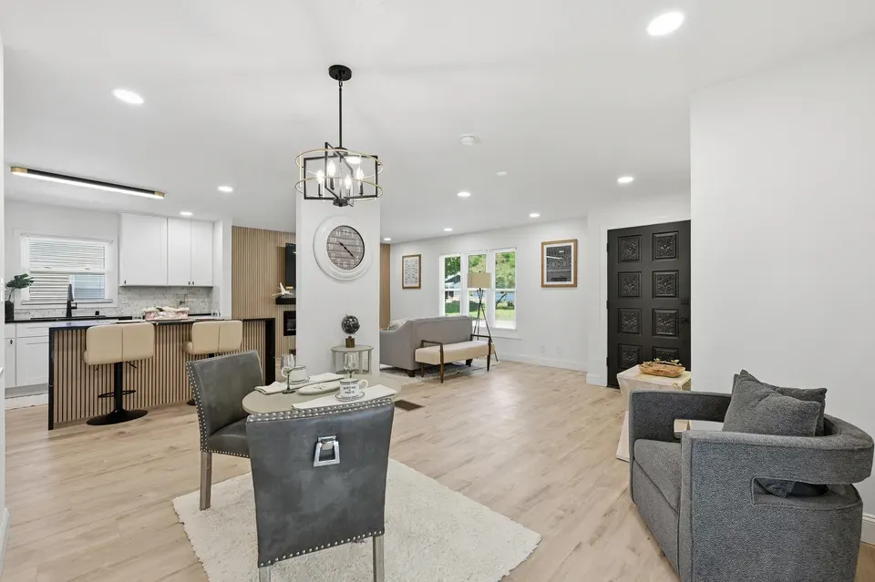 4 Bed 1 Bath Established Mid-Century Residence in Milwaukee, WI - 5