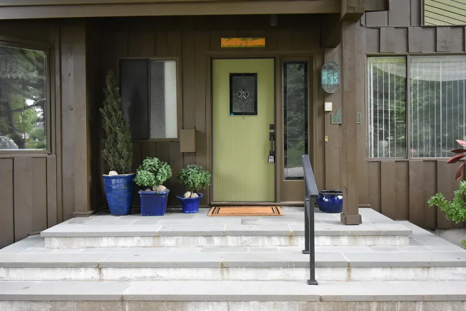 4 Bed 1 Bath Established Mid-Century Residence in Nashua, NH - 3