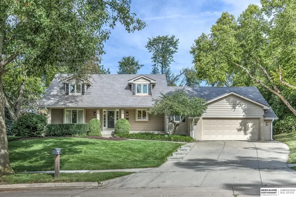 4 Bed 1 Bath Established Mid-Century Residence in Omaha, NE