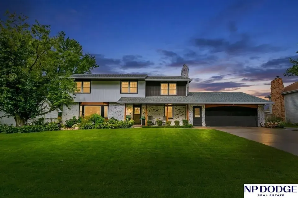 4 Bed 1 Bath Established Mid-Century Residence in Omaha, NE