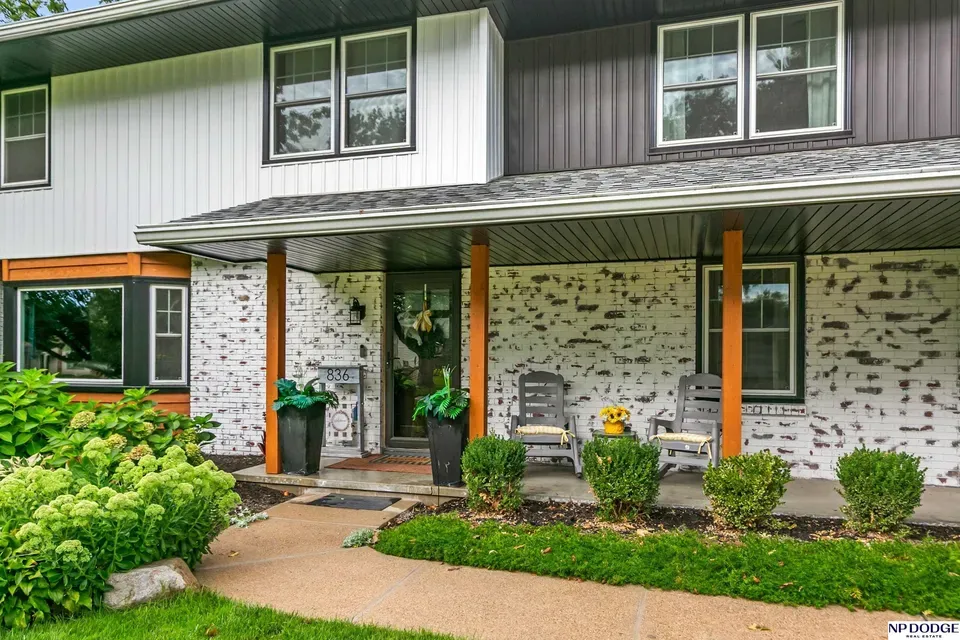 4 Bed 1 Bath Established Mid-Century Residence in Omaha, NE - 5