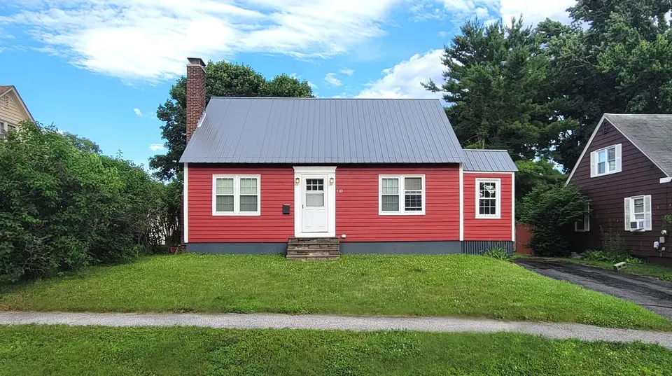 4 Bed 1 Bath Established Mid-Century Residence in Portland, ME