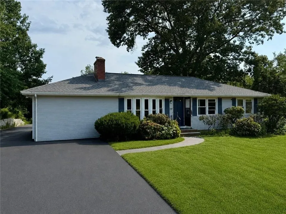 4 Bed 1 Bath Established Mid-Century Residence in Warwick, RI - 3