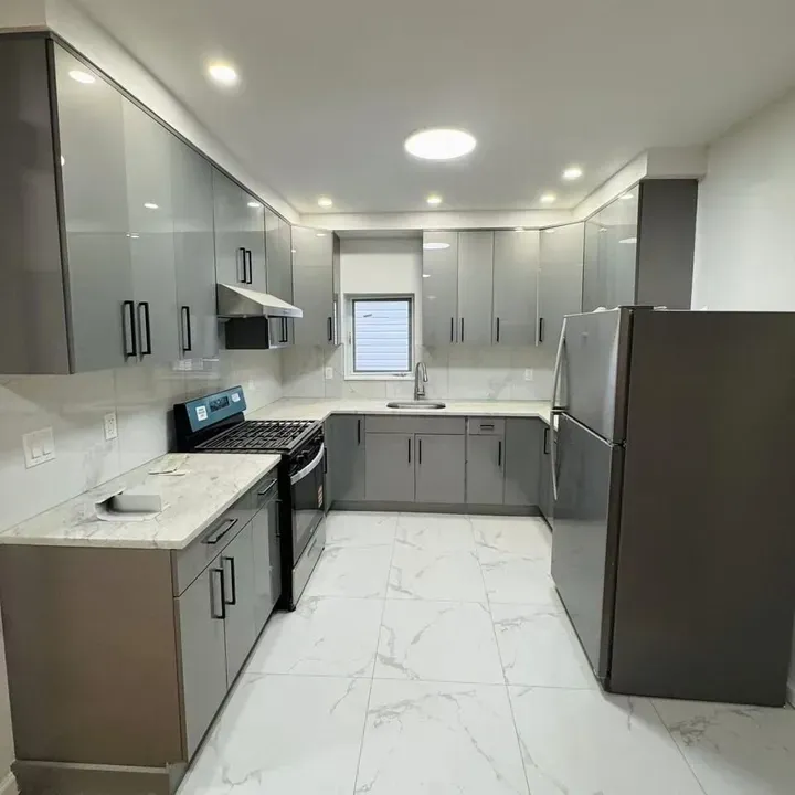 4 Bed 1 Bath Modern Contemporary Residence in Brooklyn, NY - 1
