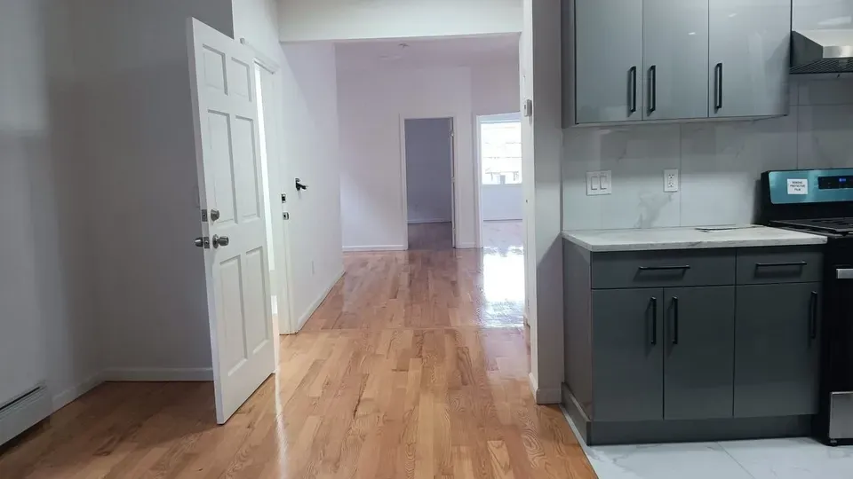 4 Bed 1 Bath Modern Contemporary Residence in Brooklyn, NY - 3