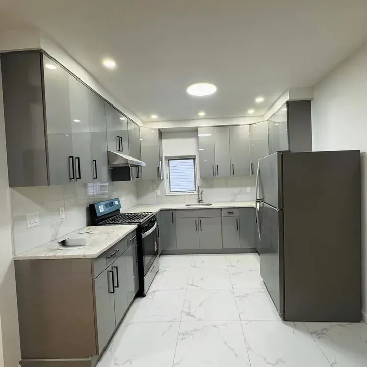 4 Bed 1 Bath Modern Contemporary Residence in Brooklyn, NY - 5
