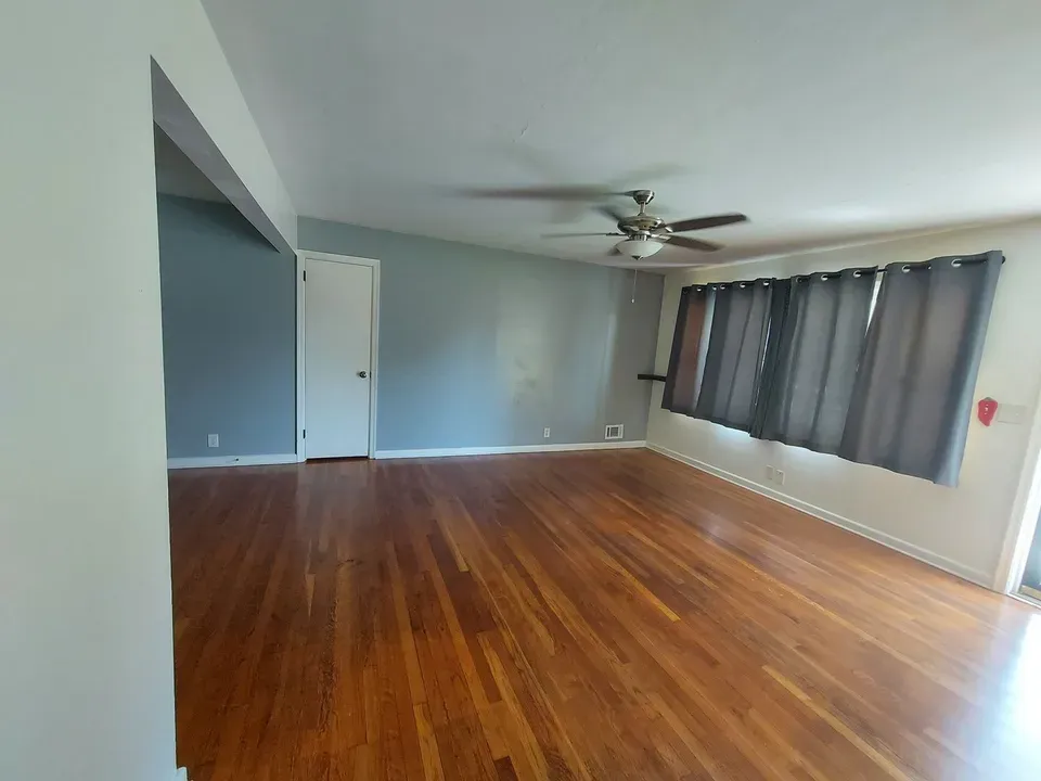 4 Bed 1 Bath Modern Contemporary Residence in Virginia Beach, VA - 5