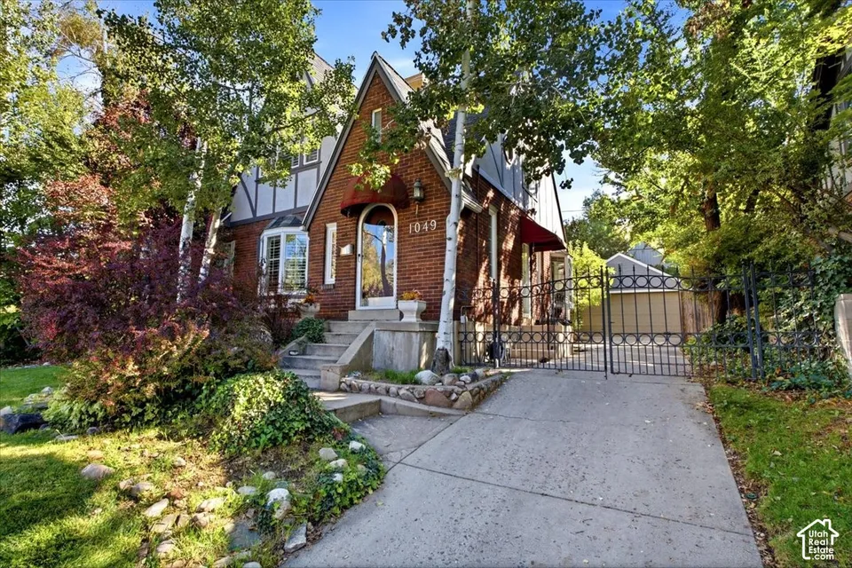 4 Bed 1 Bath Traditional Craftsman in Salt Lake City, UT
