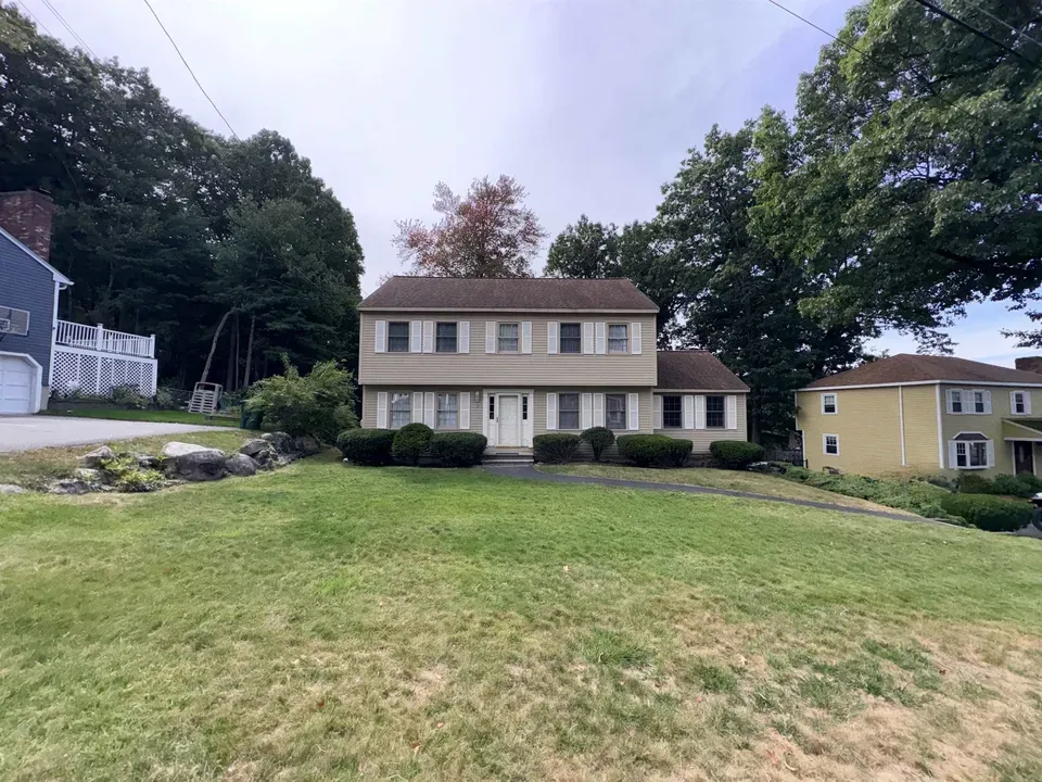 4 Bed 1 Bath Traditional Suburban Family Home in Nashua, NH