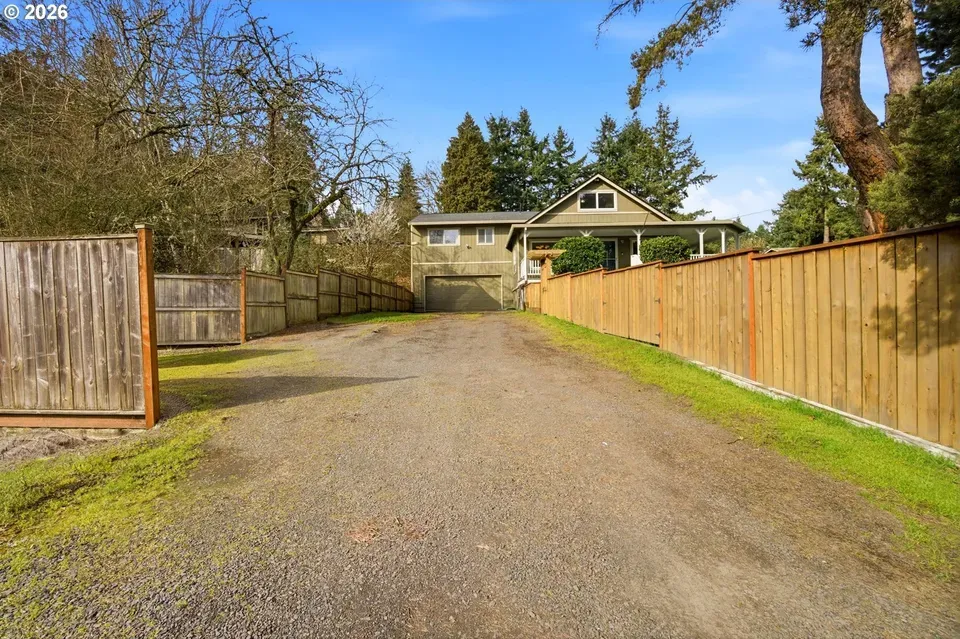 4 Bed 2 Bath Classic Historic Era Home in Beaverton, OR - 2