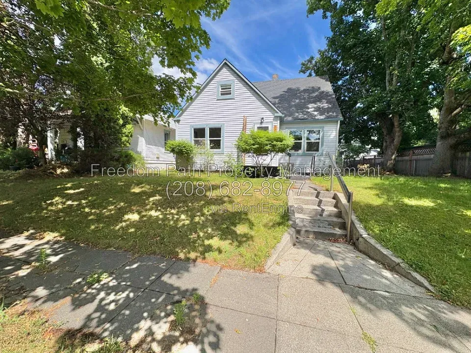 4 Bed 2 Bath Classic Historic Era Home in Coeur d Alene, ID - 1