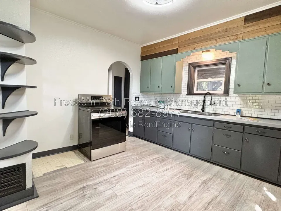 4 Bed 2 Bath Classic Historic Era Home in Coeur d Alene, ID - 5