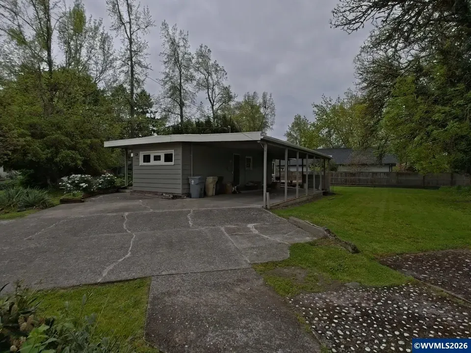 4 Bed 2 Bath Classic Historic Era Home in Corvallis, OR - 2