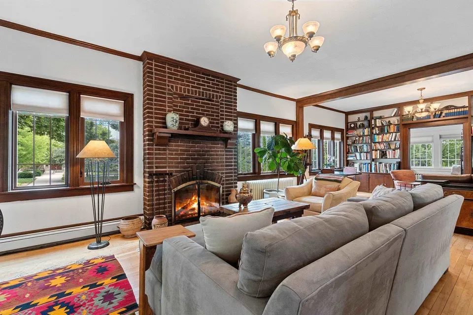 4 Bed 2 Bath Classic Historic Era Home in Green Bay, WI - 4