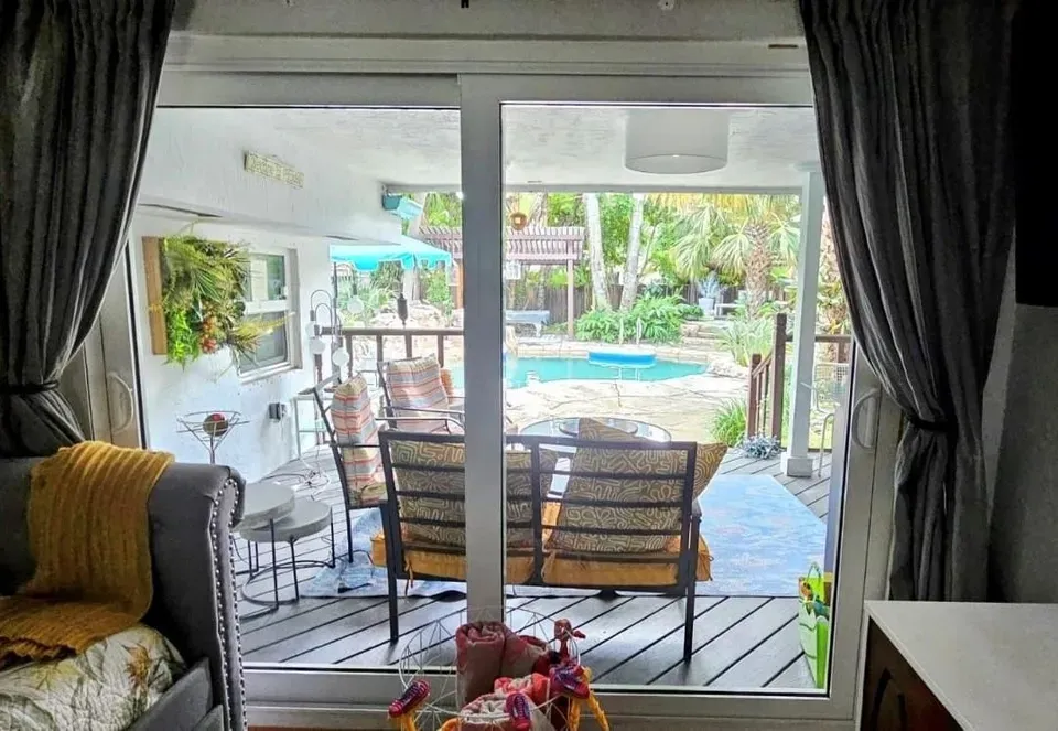 4 Bed 2 Bath Classic Historic Era Home in Hollywood, FL - 3