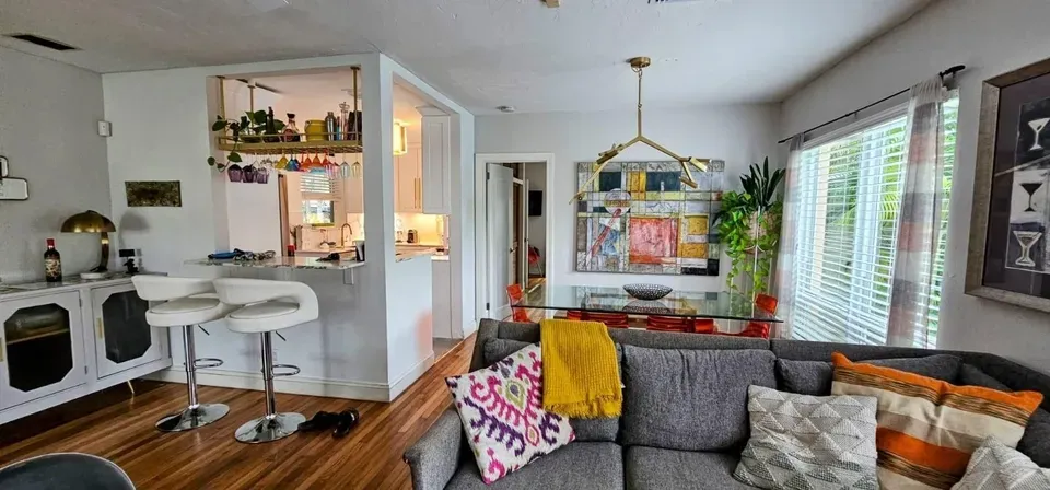 4 Bed 2 Bath Classic Historic Era Home in Hollywood, FL - 5