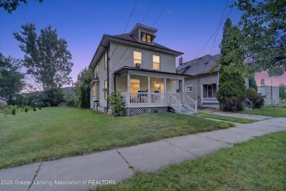 4 Bed 2 Bath Classic Historic Era Home in Lansing, MI - 1