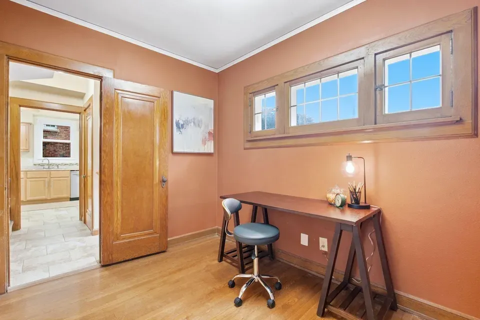 4 Bed 2 Bath Classic Historic Era Home in Milwaukee, WI - 5