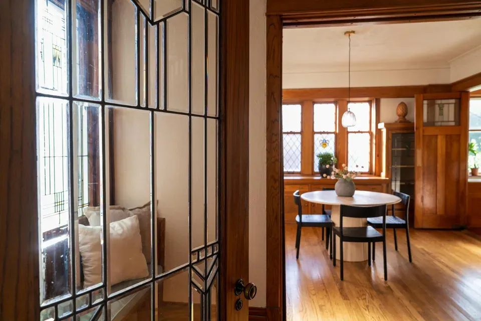 4 Bed 2 Bath Classic Historic Era Home in Milwaukee, WI - 2