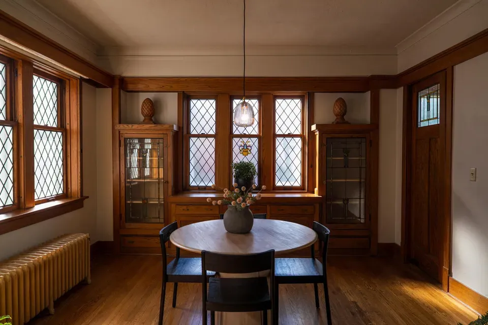 4 Bed 2 Bath Classic Historic Era Home in Milwaukee, WI - 4